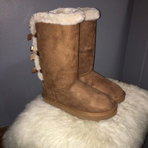 Brand new, never worn, size 8